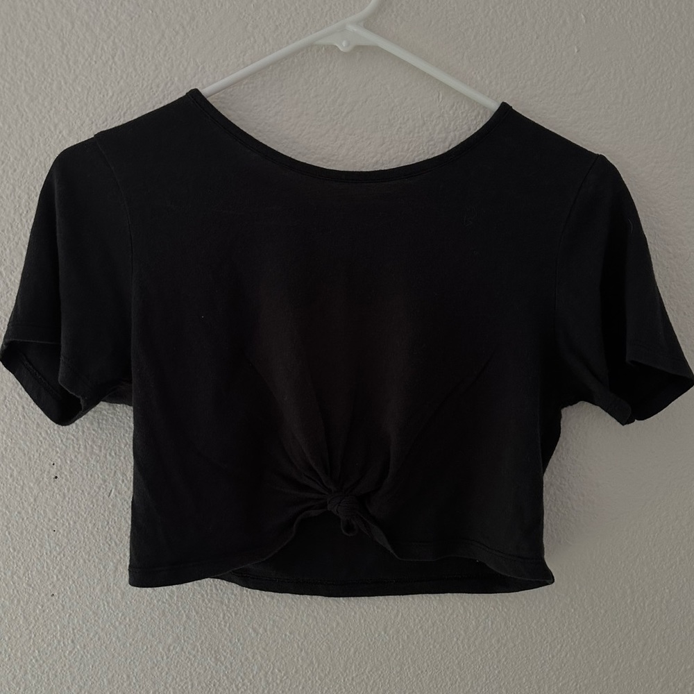 Black Crop Top Tee W/ Knot